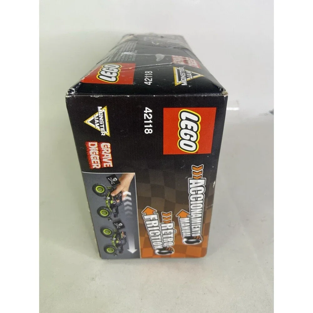LEGO 42118 Technic Monster Jam Grave Digger 2 in 1 Pull Back Truck Box Damage